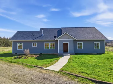8905 NW Elizabeth Way, Prineville, OR 97754