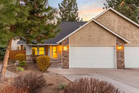 61324 Sparrow Ct, Bend, OR 97702 photo 2
