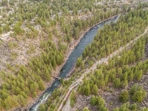 61324 Sparrow Ct, Bend, OR 97702 photo 37