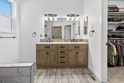 Other - 997 SE Shadowood Dr, Bend, OR 97702 photo 5 of 9