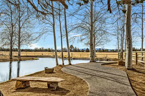 View/Area - 64146 Pioneer Loop, Bend, OR 97701 photo 4 of 7