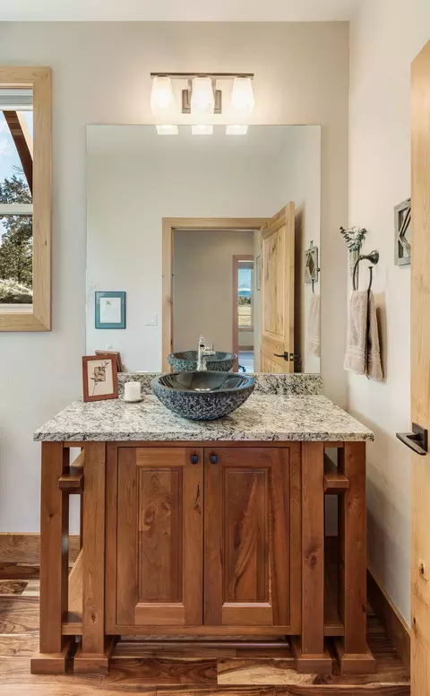 Bath - 64146 Pioneer Loop, Bend, OR 97701 photo 1 of 4
