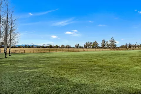 Exterior - 64146 Pioneer Loop, Bend, OR 97701 photo 10 of 15