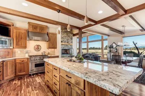 Kitchen - 64146 Pioneer Loop, Bend, OR 97701 photo 4 of 4