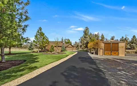 Exterior - 64146 Pioneer Loop, Bend, OR 97701 photo 11 of 15