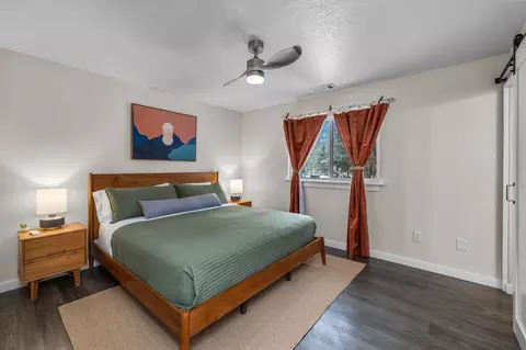 Bedroom - 69322 Hackamore, Sisters, OR 97759 photo 2 of 7