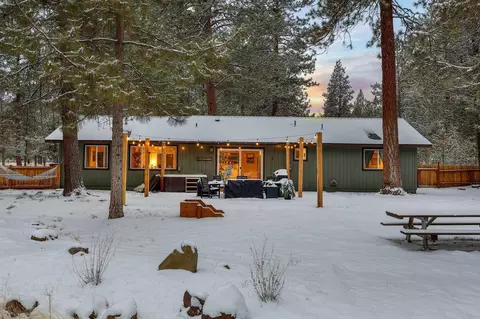Exterior - 69322 Hackamore, Sisters, OR 97759 photo 7 of 10