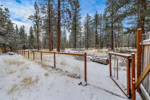 Exterior - 69322 Hackamore, Sisters, OR 97759 photo 9 of 10