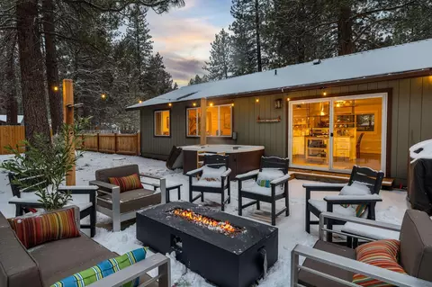 Exterior - 69322 Hackamore, Sisters, OR 97759 photo 1 of 10