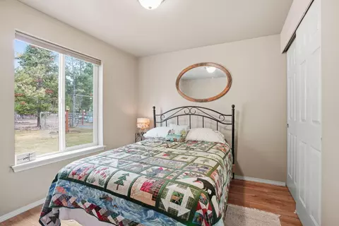 Bedroom - 51432 Jory Rd, La Pine, OR 97739 photo 3 of 4