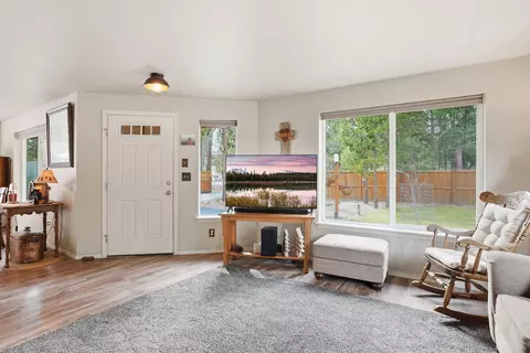 Entry Way - 51432 Jory Rd, La Pine, OR 97739 photo 1 of 1