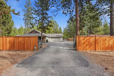 Exterior - 51432 Jory Rd, La Pine, OR 97739 photo 2 of 18