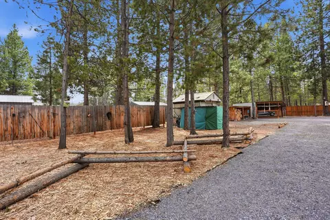 Exterior - 51432 Jory Rd, La Pine, OR 97739 photo 11 of 18
