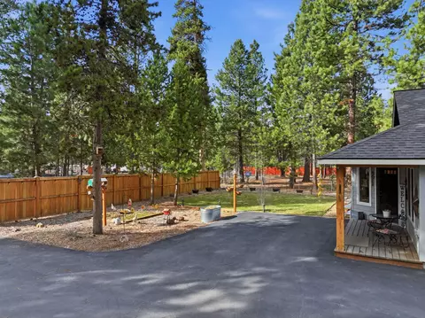 Exterior - 51432 Jory Rd, La Pine, OR 97739 photo 17 of 18
