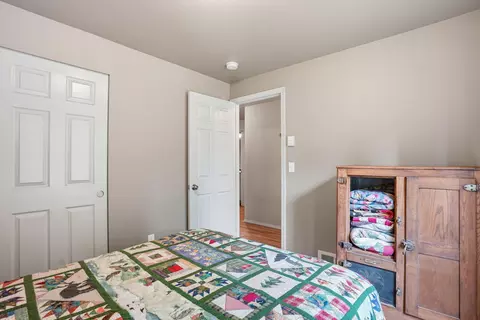 Bedroom - 51432 Jory Rd, La Pine, OR 97739 photo 4 of 4