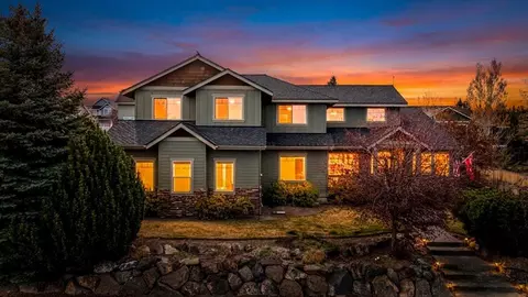 4122 SW Salmon Pl, Redmond, OR 97756
