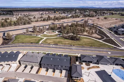 View/Area - 3831 NE Tellus Dr, Bend, OR 97701 photo 3 of 4