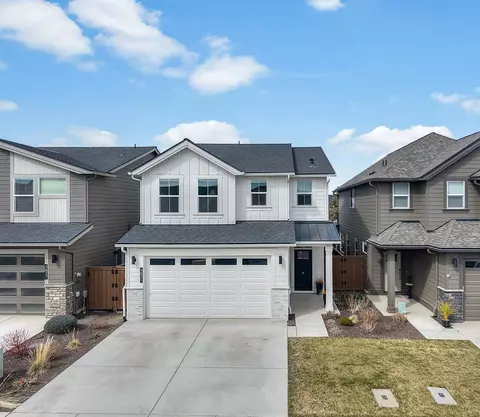 3831 NE Tellus Dr, Bend, OR 97701