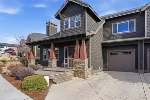2627 NW Awbrey Point Cir, Bend, OR 97703