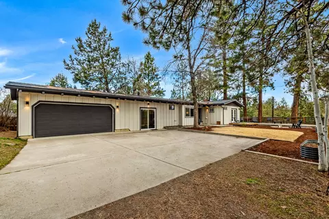 1363 NE Bear Creek Rd, Bend, OR 97701