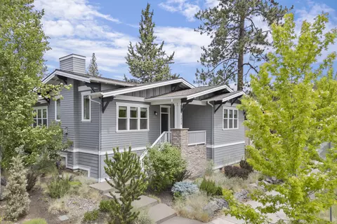 2424 NW Crossing Dr, Bend, OR 97703