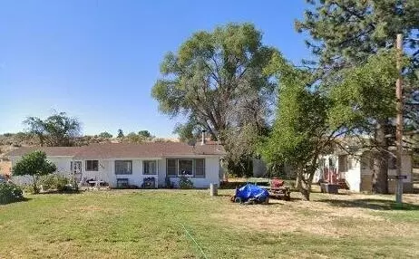 406 Sharp Rd, Midland, OR 97634