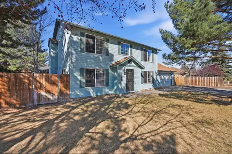 1283 NE Providence Dr, Bend, OR 97701