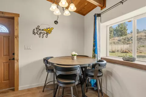 Dining - 4811 Wocus Rd, Klamath Falls, OR 97601 photo 1 of 1