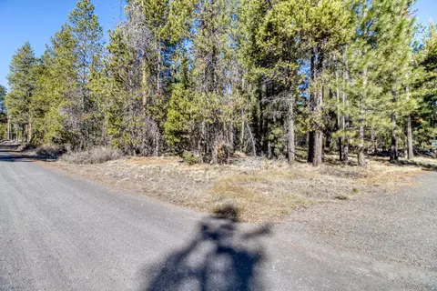 16948 Rosemead Rd, Bend, OR 97707 photo 4