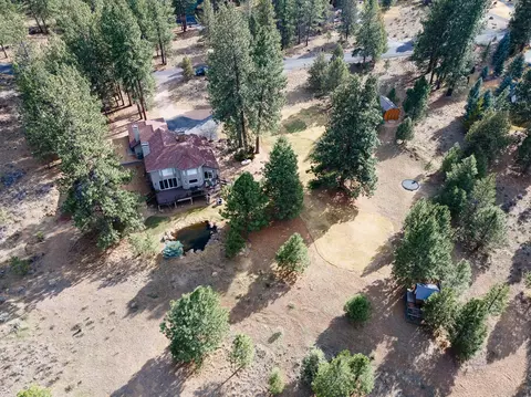 View/Area - 60012 Ridgeview Dr W, Bend, OR 97702 photo 3 of 5