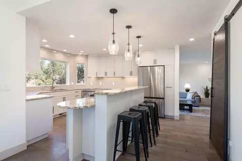 Kitchen - 60012 Ridgeview Dr W, Bend, OR 97702 photo 1 of 4