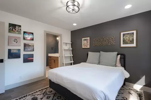 Bedroom - 60012 Ridgeview Dr W, Bend, OR 97702 photo 5 of 5
