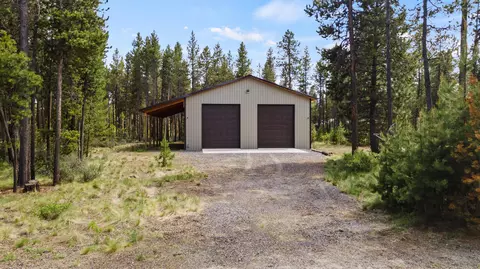 17049 Laguna Rd, Bend, OR 97707