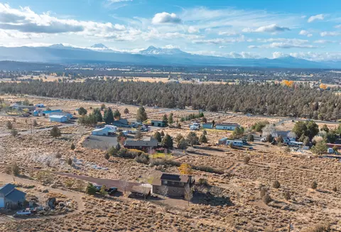 65280 94th St, Bend, OR 97703