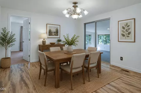 Dining - 153469 Hackamore Ln, La Pine, OR 97739 photo 1 of 1