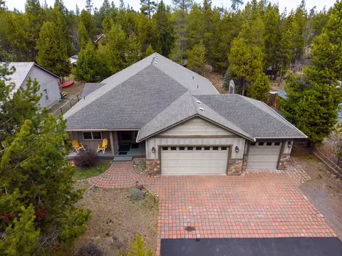 Exterior - 17370 Brant Dr, Bend, OR 97707 photo 5 of 7