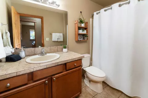 Bath - 17370 Brant Dr, Bend, OR 97707 photo 1 of 1