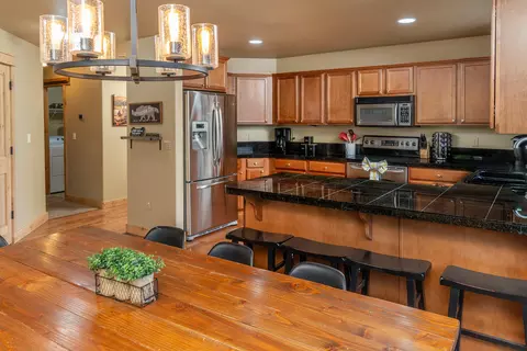 Kitchen - 17370 Brant Dr, Bend, OR 97707 photo 1 of 2