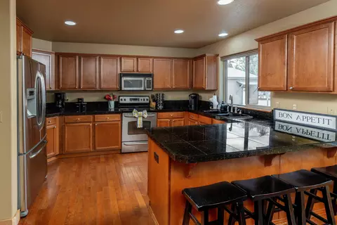 Kitchen - 17370 Brant Dr, Bend, OR 97707 photo 2 of 2