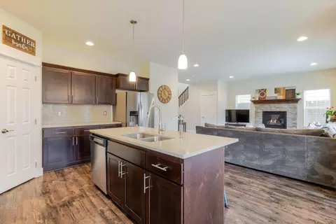 Kitchen - 3137 NE Flagstone Ave, Bend, OR 97701 photo 3 of 6