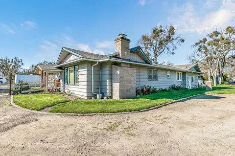 3200 Hanley Rd, Central Point, OR 97502