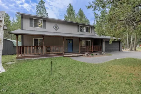 16826 Brenda Dr, Bend, OR 97707