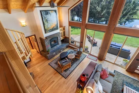 Living - 55635 Gatehouse Ln, Bend, OR 97707 photo 7 of 7