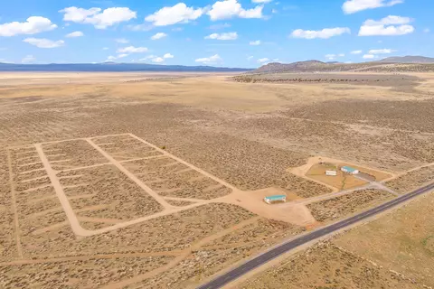 53476 Arrow Gap Rd, Silver Lake, OR 97638