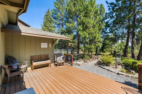 20518 Pine Vista Dr, Bend, OR 97702 photo 23