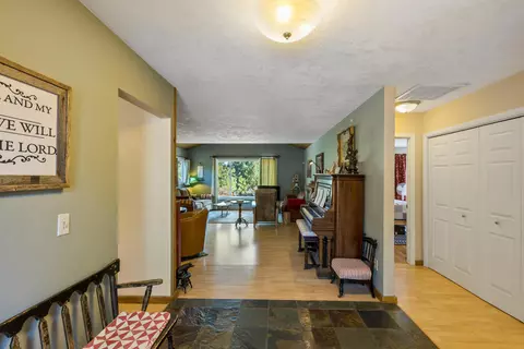 20518 Pine Vista Dr, Bend, OR 97702 photo 8