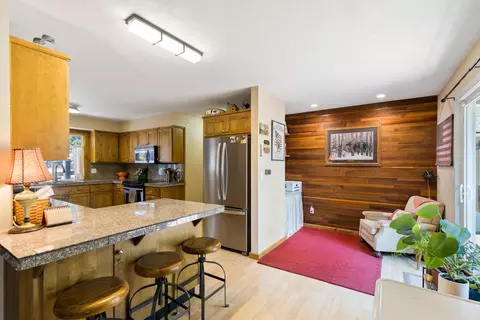 20518 Pine Vista Dr, Bend, OR 97702 photo 15