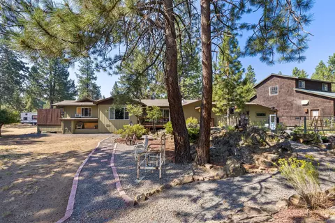 20518 Pine Vista Dr, Bend, OR 97702 photo 48