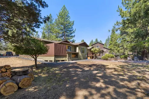 20518 Pine Vista Dr, Bend, OR 97702 photo 46