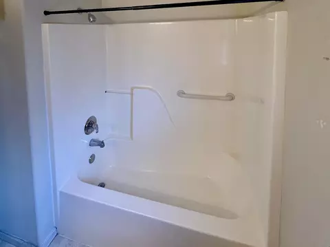 1634 NW Teak Ave, Redmond, OR 97756